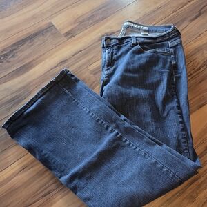 DKNY Women's Blue Jeans size 16